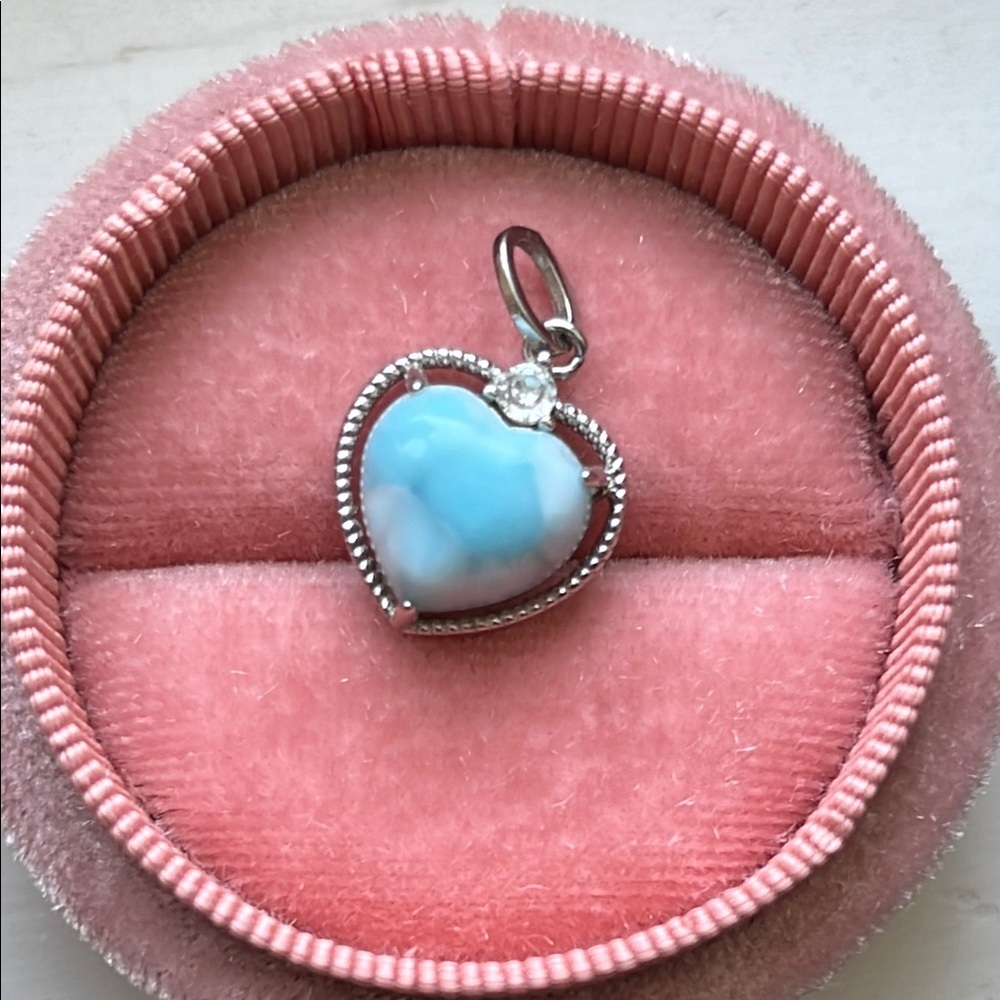 💙RARE 💙 Larimar Crystal Heart-Shaped Blue and White Pendant